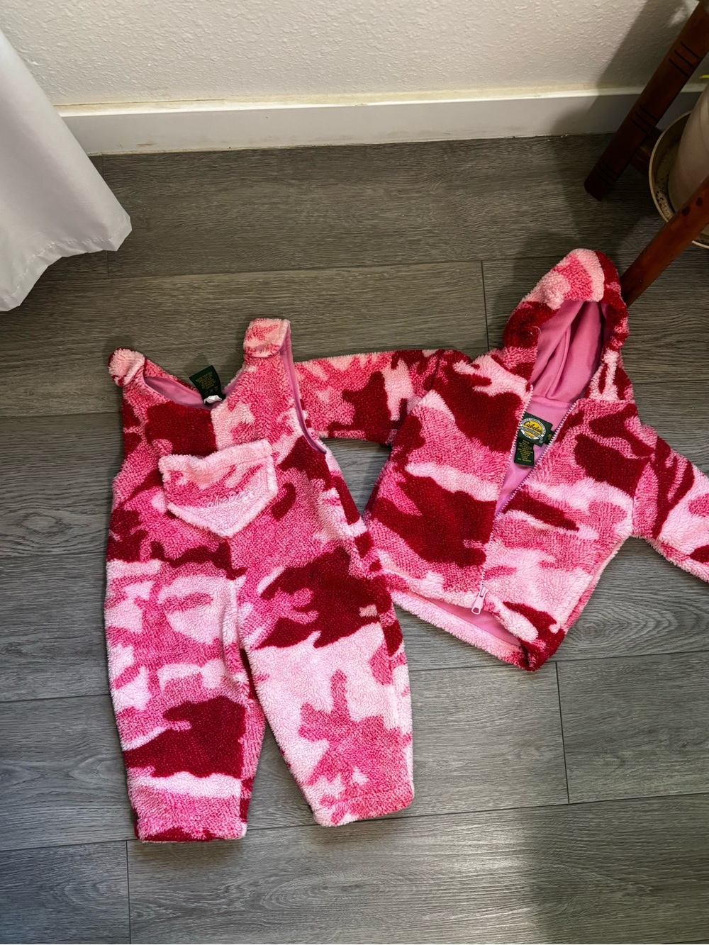 Cabela's Pink & Red Camo Sherpa Hoodie and Overalls Set